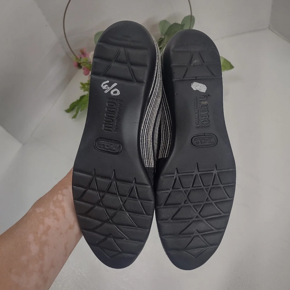 Munro Black Women's Flats